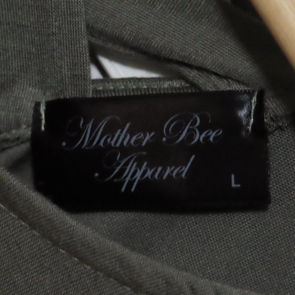 Mother Bee Apparel Blouse - Picture 3 of 3